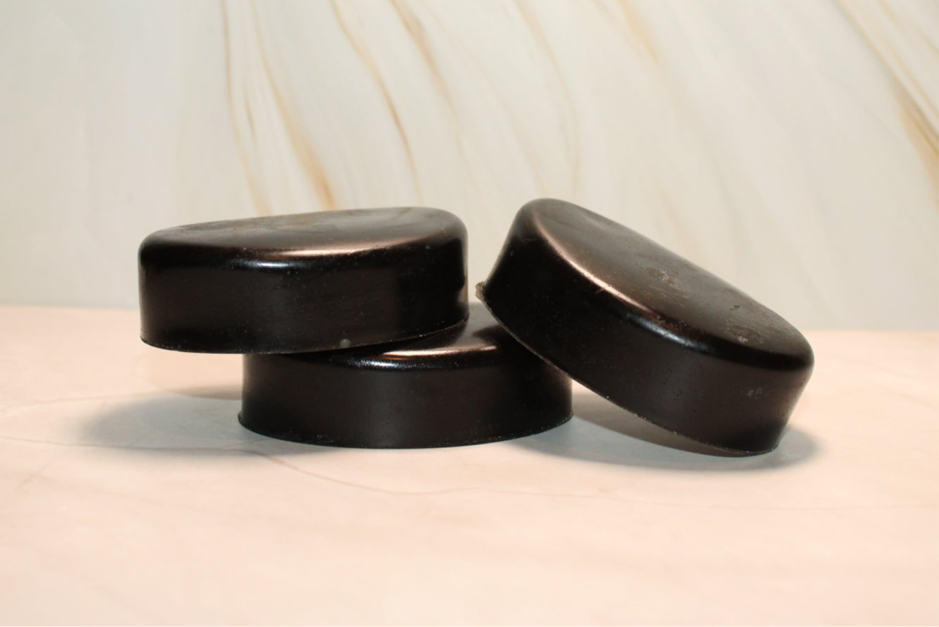 Jabón de carbón activo-Activated carbon soap